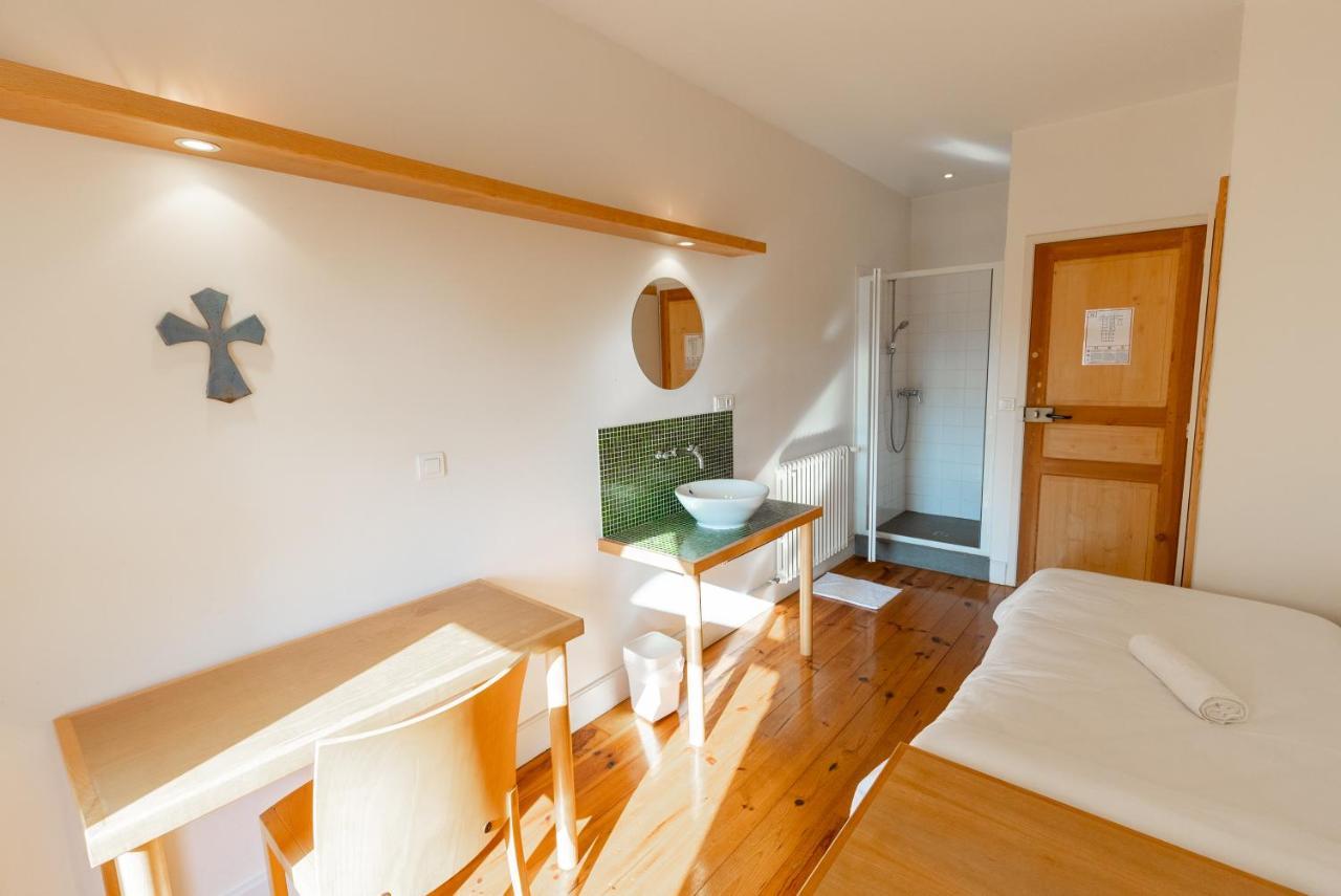 Hotellerie De L'Abbaye Bellegarde-Sainte-Marie Ngoại thất bức ảnh