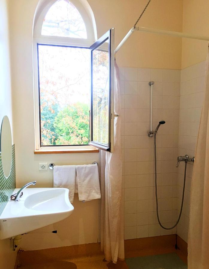 Hotellerie De L'Abbaye Bellegarde-Sainte-Marie Ngoại thất bức ảnh