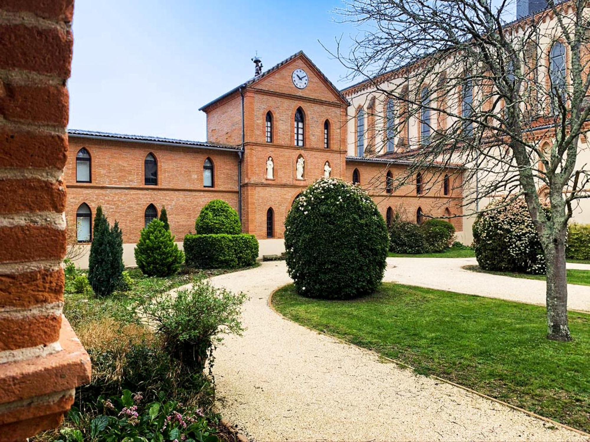 Hotellerie De L'Abbaye Bellegarde-Sainte-Marie Ngoại thất bức ảnh